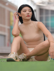 《《深入浅出》电影在线观看-国模欢欢直冒白浆糊150P》