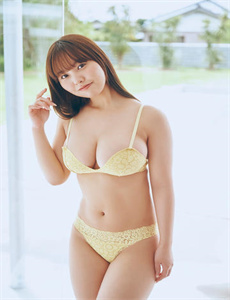《美女脱得只剩皮肤和胸-小姑子的味道2韩剧女主》